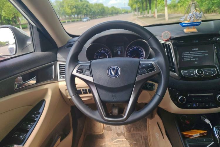 Used CHANGAN Eado 2016 1.6L Manual Fashion Edition Steering Wheel