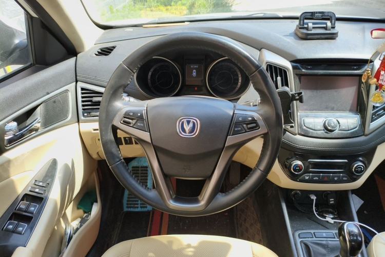 Used CHANGAN Eado 2016 1.6L Manual Fashion Edition Steering Wheel