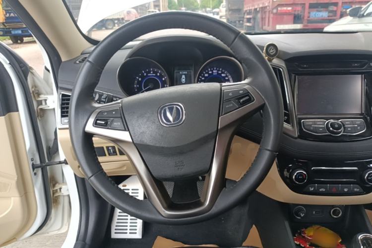 Used CHANGAN Eado 2016 1.6L Manual Fashion Edition Steering Wheel