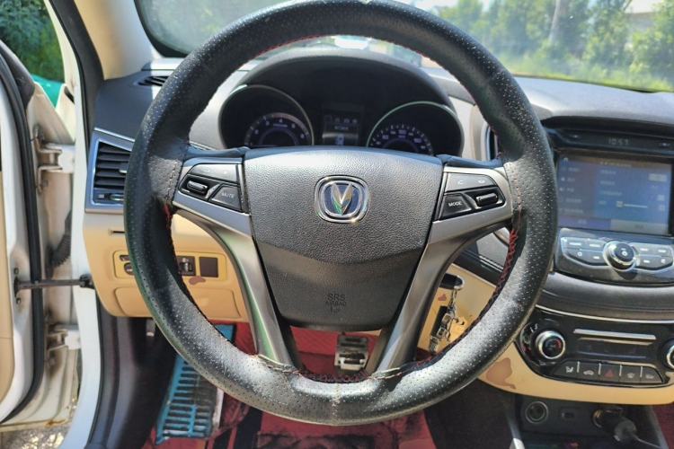 Used CHANGAN Eado 2016 1.6L Manual Fashion Edition Steering Wheel