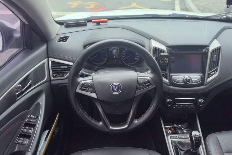 Used CHANGAN Eado 2016 1.6L Manual Fashion Edition Steering Wheel