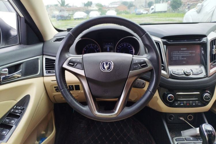Used CHANGAN Eado 2016 1.6L Manual Fashion Edition Steering Wheel