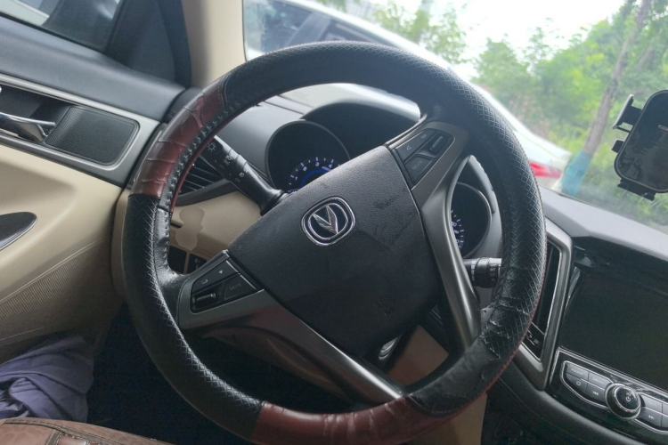 Used CHANGAN Eado 2016 1.6L Manual Fashion Edition Steering Wheel