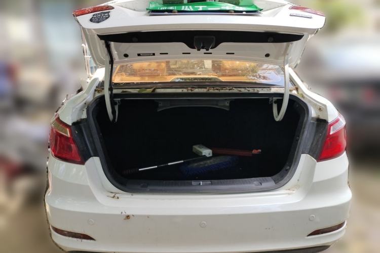 Used CHANGAN Eado 2016 1.6L Manual Fashion Edition Trunk