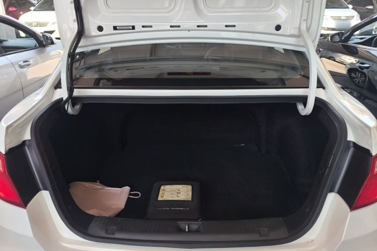 Used CHANGAN Eado 2016 1.6L Automatic Trend Model Trunk