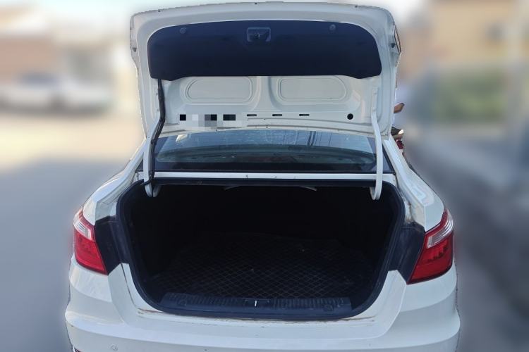 Used CHANGAN Eado 2016 1.6L Manual Fashion Edition Trunk