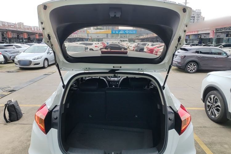 Used CHANGAN Eado 2016 1.6L Automatic Junku Model Trunk