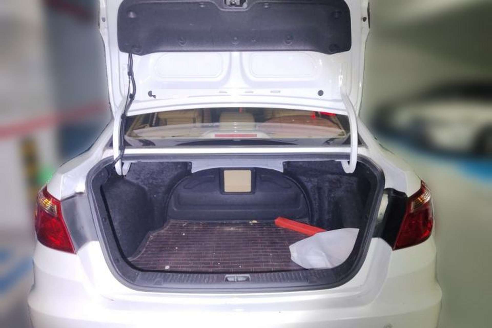 Used CHANGAN Eado 2016 1.6L Manual Fashion Edition Trunk