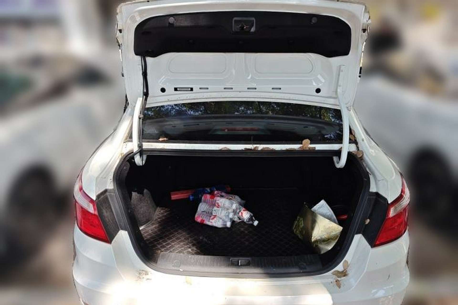 Used CHANGAN Eado 2016 1.6L Manual Fashion Edition Trunk