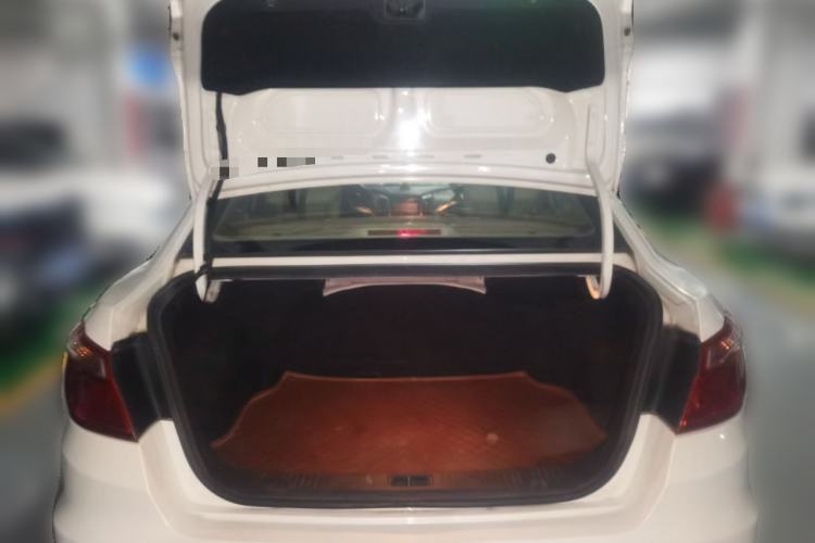 Used CHANGAN Eado 2016 1.6L Manual Fashion Edition Trunk