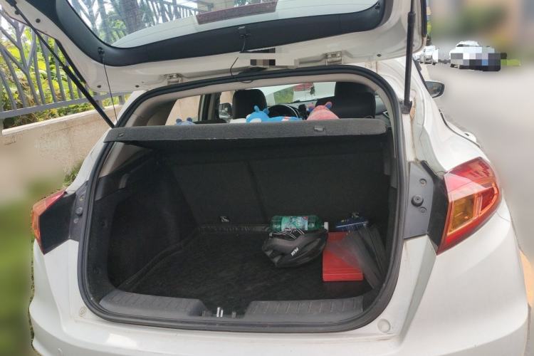 Used CHANGAN Eado 2016 1.6L Automatic Junku Model Trunk