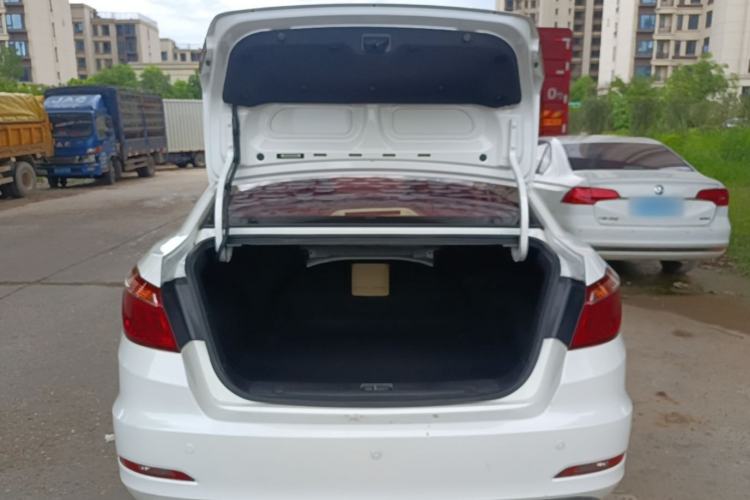 Used CHANGAN Eado 2016 1.6L Manual Fashion Edition Trunk