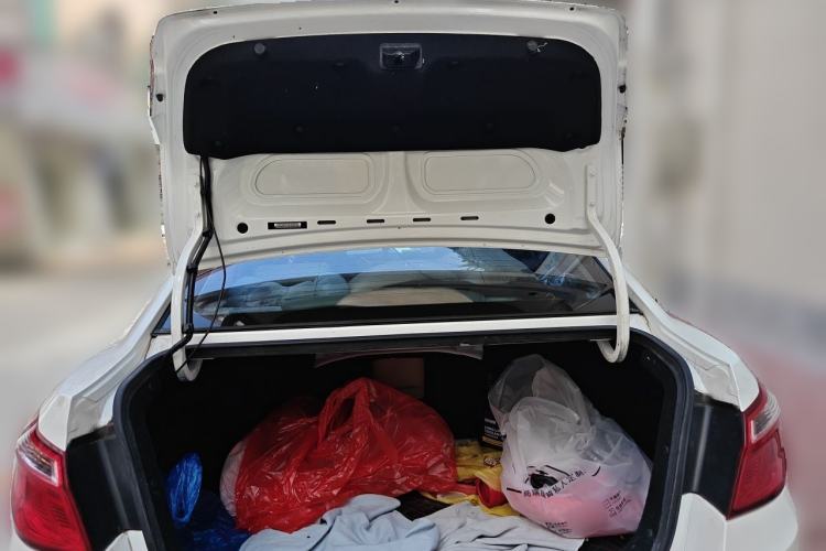 Used CHANGAN Eado 2016 1.6L Manual Fashion Edition Trunk