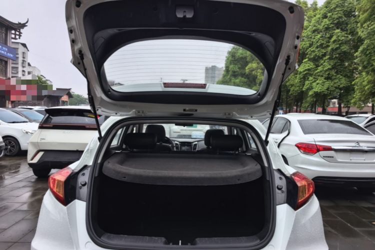 Used CHANGAN Eado 2016 1.6L Automatic Junku Model Trunk