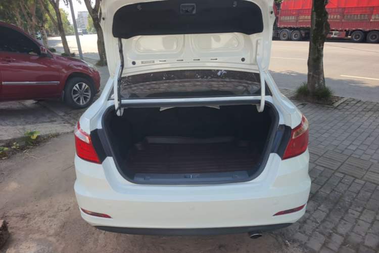 Used CHANGAN Eado 2016 1.6L Automatic Trend Model Trunk