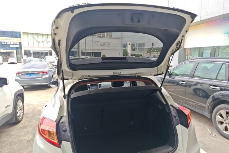 Used CHANGAN Eado 2016 1.6L Automatic Junku Model Trunk