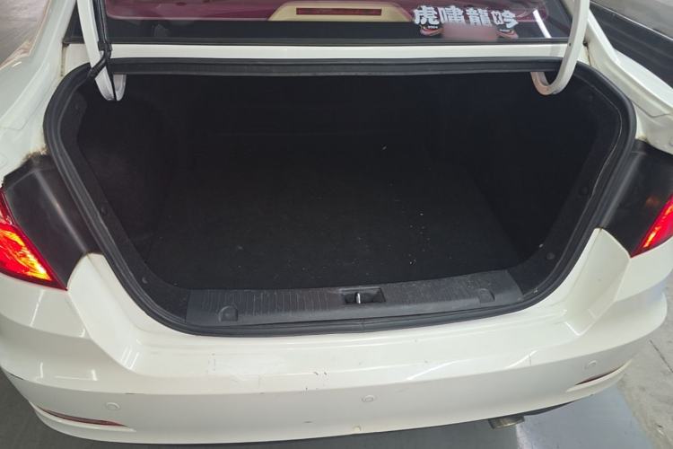 Used CHANGAN Eado 2016 1.6L Automatic Trend Model Trunk