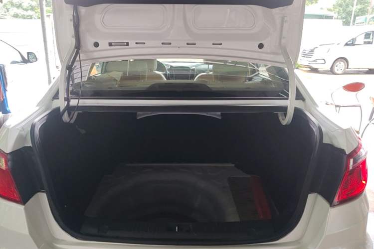 Used CHANGAN Eado 2016 1.6L Automatic Trend Model Trunk