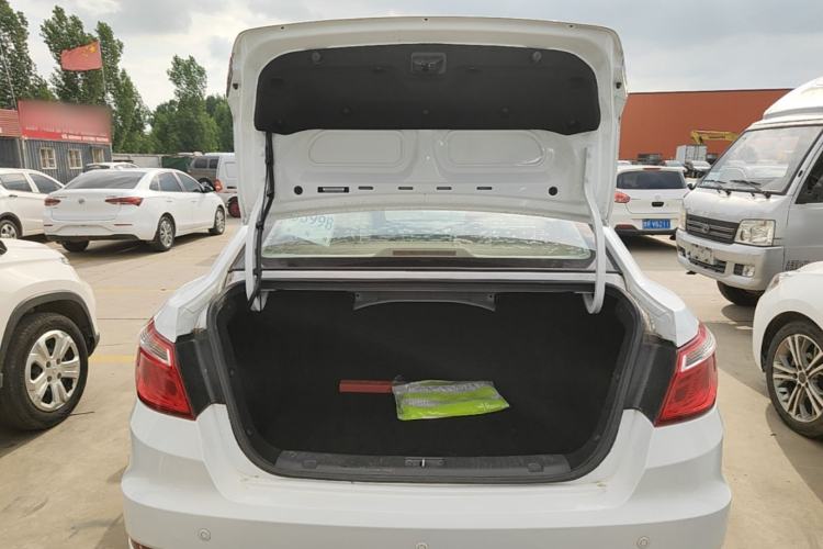 Used CHANGAN Eado 2016 1.6L Manual Fashion Edition Trunk
