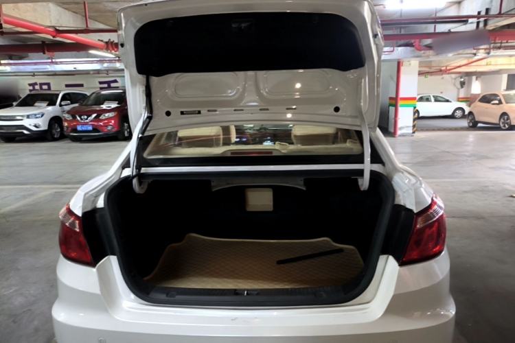 Used CHANGAN Eado 2016 1.6L Manual Fashion Edition Trunk