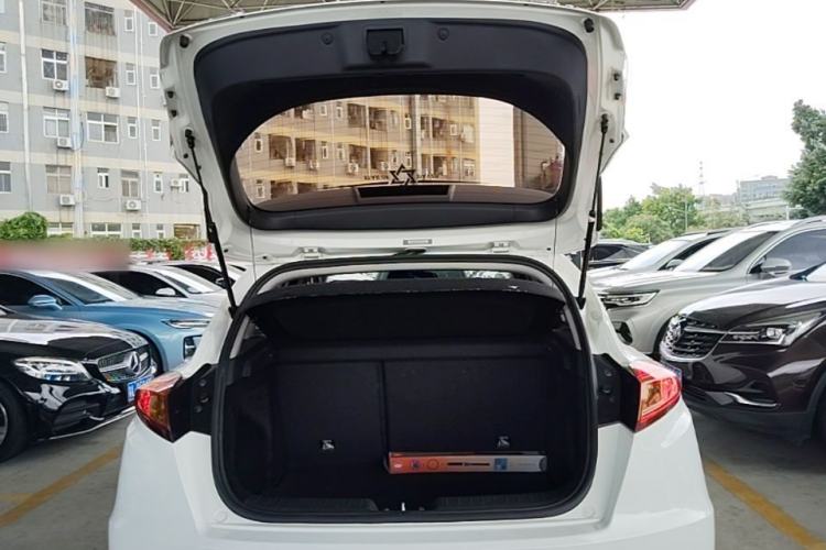 Used CHANGAN Eado 2016 1.6L Automatic Junku Model Trunk