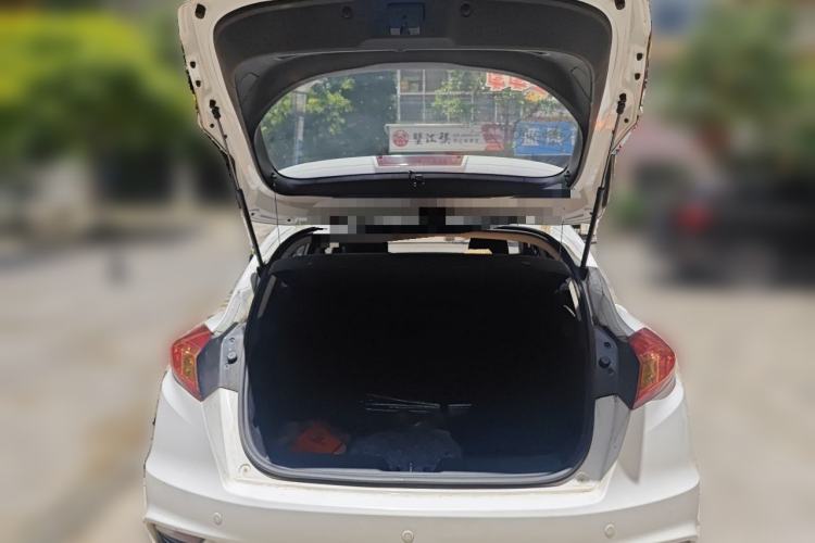 Used CHANGAN Eado 2016 1.6L Automatic Junku Model Trunk