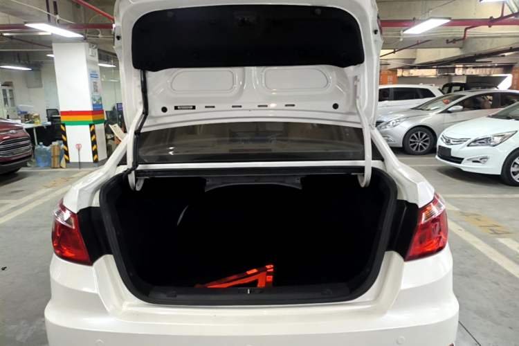 Used CHANGAN Eado 2016 1.6L Automatic Trend Model Trunk