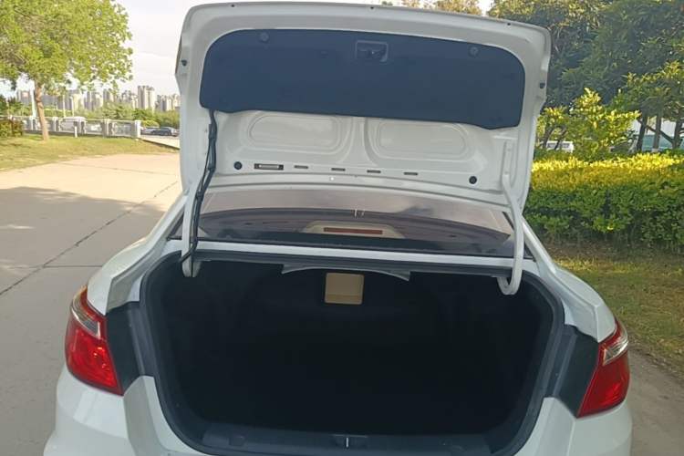 Used CHANGAN Eado 2016 1.6L Automatic Trend Model Trunk