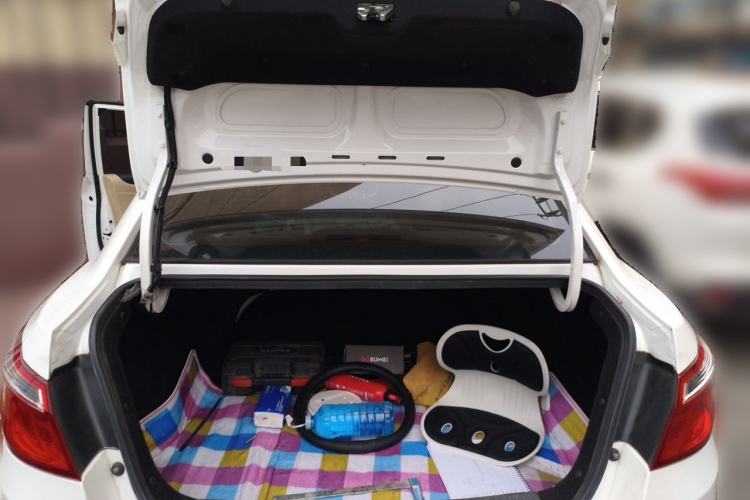 Used CHANGAN Eado 2016 1.6L Manual Fashion Edition Trunk