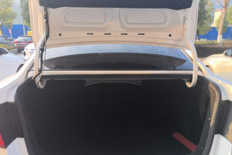 Used CHANGAN Eado 2016 1.6L Automatic Trend Model Trunk