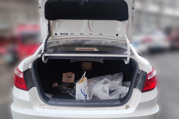 Used CHANGAN Eado 2016 1.6L Manual Fashion Edition Trunk