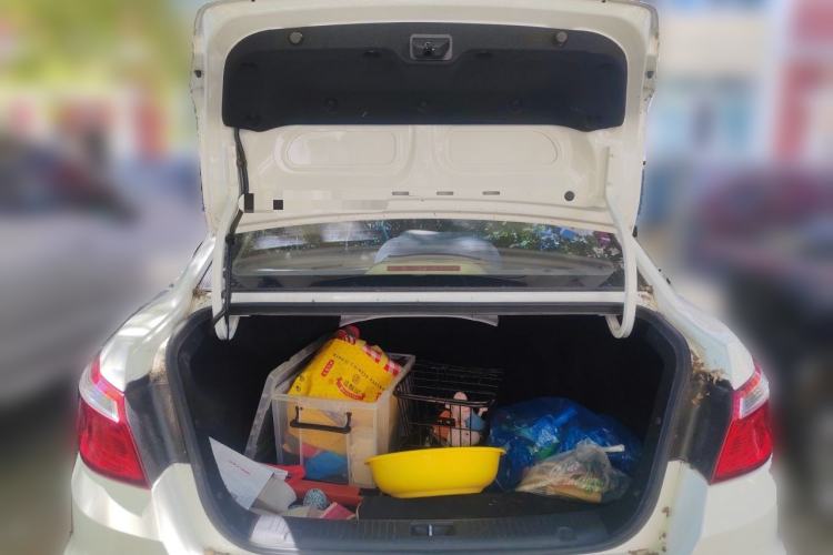 Used CHANGAN Eado 2016 1.6L Manual Fashion Edition Trunk