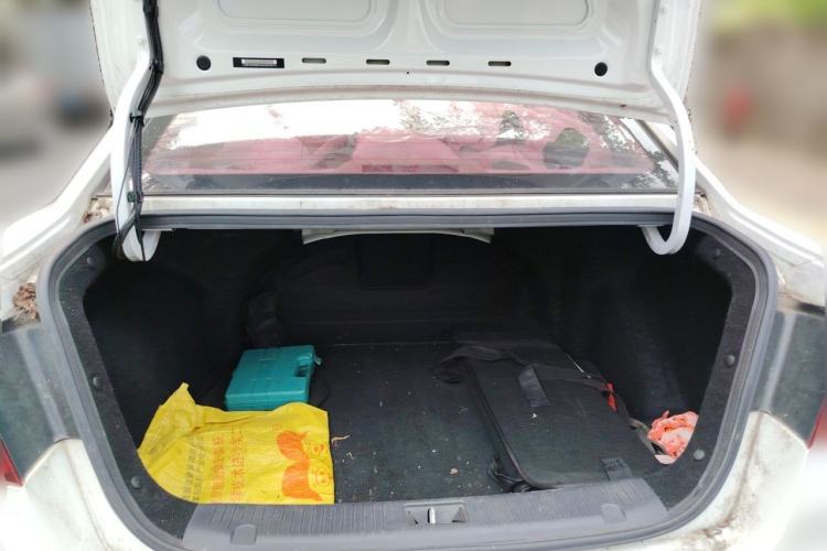 Used CHANGAN Eado 2016 1.6L Manual Fashion Edition Trunk