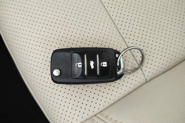 Used CHANGAN Eado 2016 1.6L Manual Fashion Edition Vehicle Key