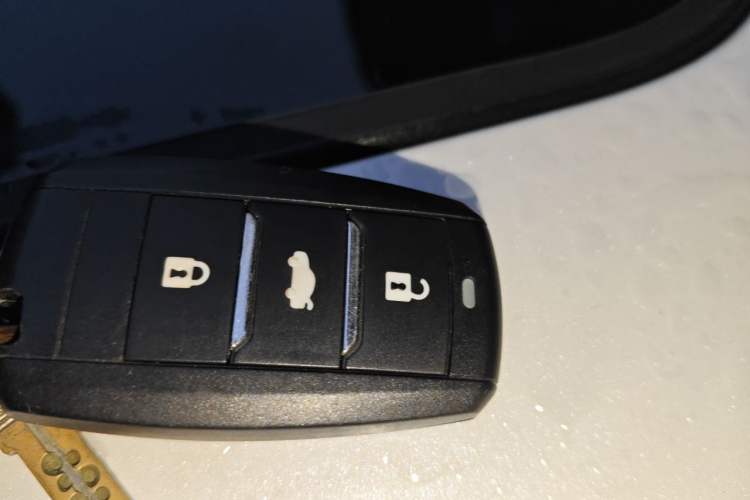 Used CHANGAN Eado 2016 1.6L GDI Automatic JingShang Model Vehicle Key