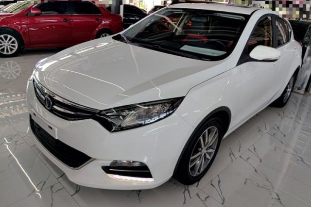 Używany CHANGAN Eado 2016 1.6L Automatic Junku Model
