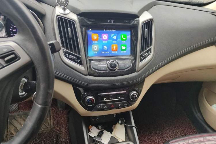 Used CHANGAN Eado 2016 1.6L Manual Fashion Edition Audio And AC Panel