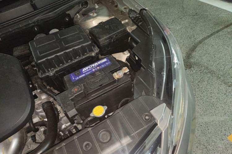 Used CHANGAN Eado 2016 1.6L Automatic Trend Model Engine Bay Left