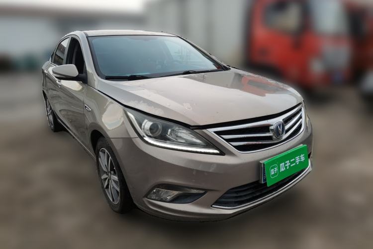 Used CHANGAN Eado 2016 1.6L GDI Automatic JingShang Model Front Right 45 Deg