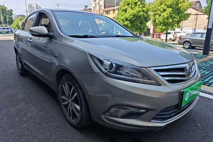 Used CHANGAN Eado 2016 1.6L Manual Fashion Edition Front Right 45 Deg
