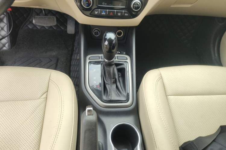 Used CHANGAN Eado 2016 1.6L Automatic Trend Model Gear Lever