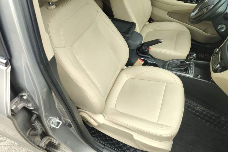 Used CHANGAN Eado 2016 1.6L Automatic Trend Model Right Front Seat