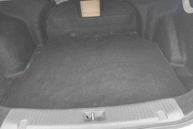 Used CHANGAN Eado 2016 1.6L Automatic Trend Model Trunk