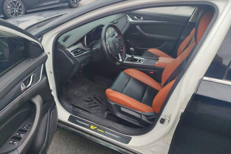 Used CHANGAN Eado 2018 1.6L GDI Manual Fashion Edition Driver Seat