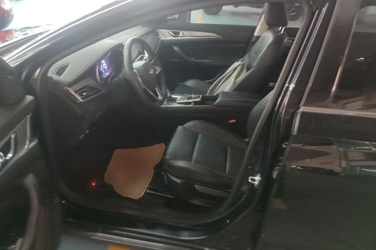 Used CHANGAN Eado 2018 1.6L GDI Automatic Fashion Edition Left Front Seat