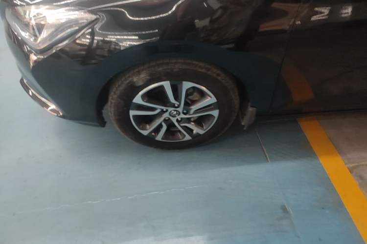 Used CHANGAN Eado 2018 1.6L GDI Automatic Fashion Edition Left Front Wheel Hub