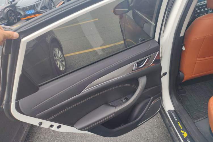 Used CHANGAN Eado 2018 1.6L GDI Manual Fashion Edition Left Rear Door Interior