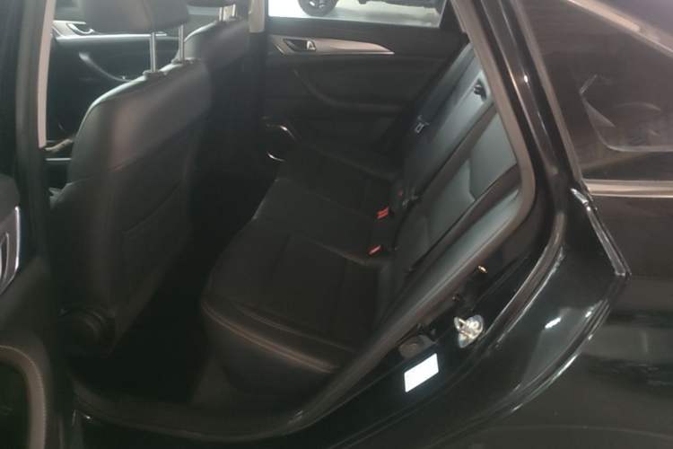 Used CHANGAN Eado 2018 1.6L GDI Automatic Fashion Edition Left Rear Seat