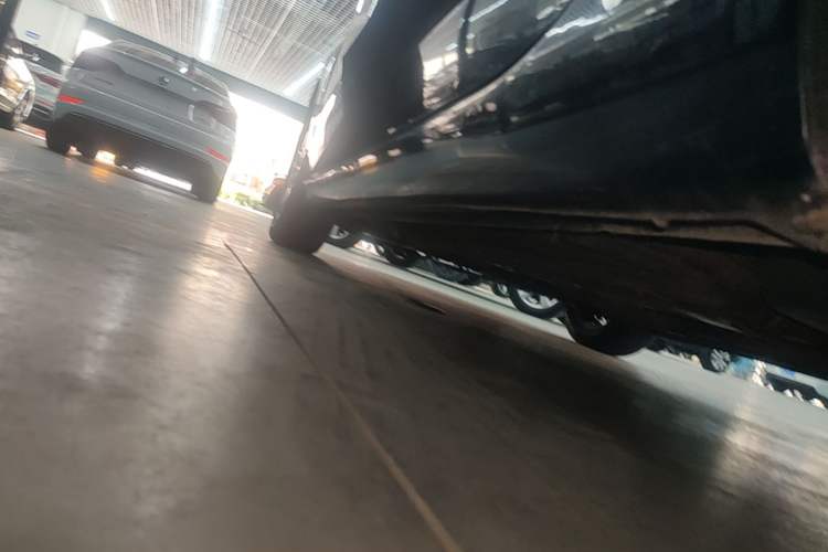 Used CHANGAN Eado 2018 1.6L GDI Automatic Fashion Edition Left Side Sill