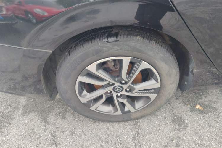 Used CHANGAN Eado 2018 1.6L GDI Manual Fashion Edition Right Rear Wheel Hub